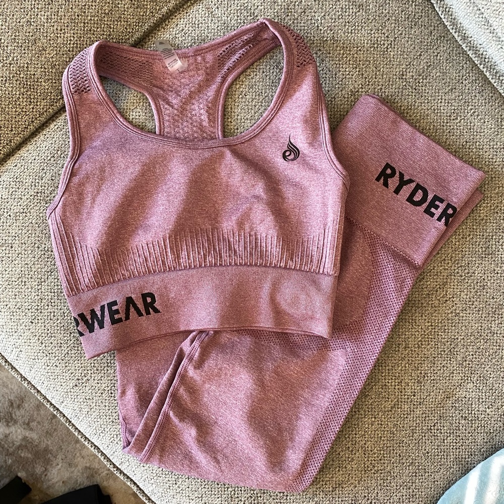Ryderwear Leggings/Sports bra set